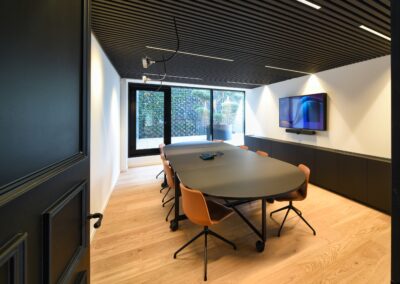 Artico Interieur - Kantoren Orfit Industries Kantoorinrichting